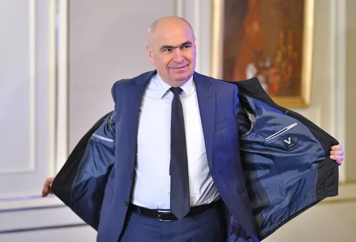 Textul moțiunii de cenzură PSD – AUR îmotriva Guvernului Bolojan, citit în plenul comun. Când urmează să fie dezbătută și votată