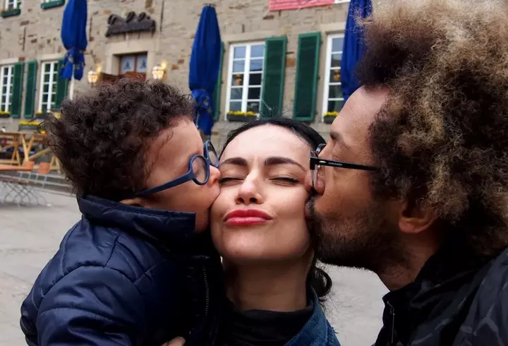 Deea Maxer a păstrat o relație specială cu fosta ei cumnată, chiar și după divorțul de Dinu, și i-a fost nașă: "Soră pe viață, din altă mamă"