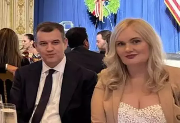 Cine o înlocuiește pe Geanina Ilieș la Antena Stars. La pupitrul știrilor mondene vine o prezentatoare cu 23 de ani de experiență