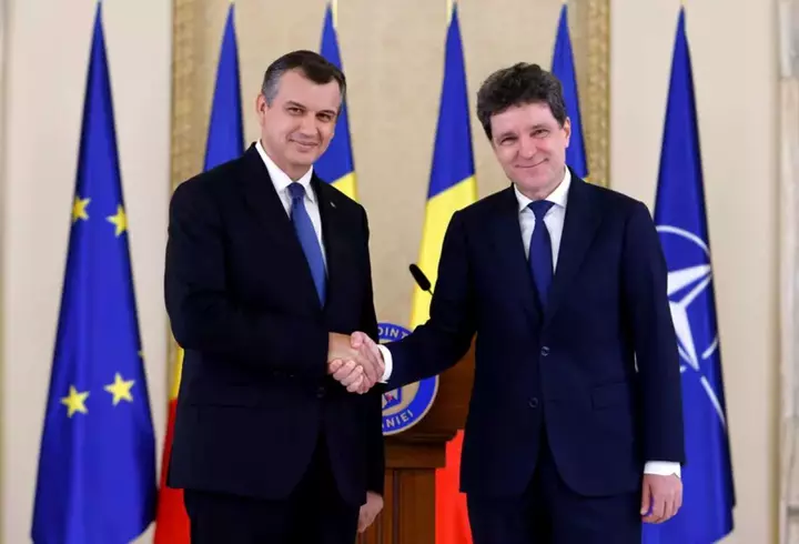 Ce avere are Dorin Mateiu, bărbatul cu care a fost surprinsă Simona Halep în vacanța din Mykonos. Afaceristul este supranumit "Regele mezelurilor"
