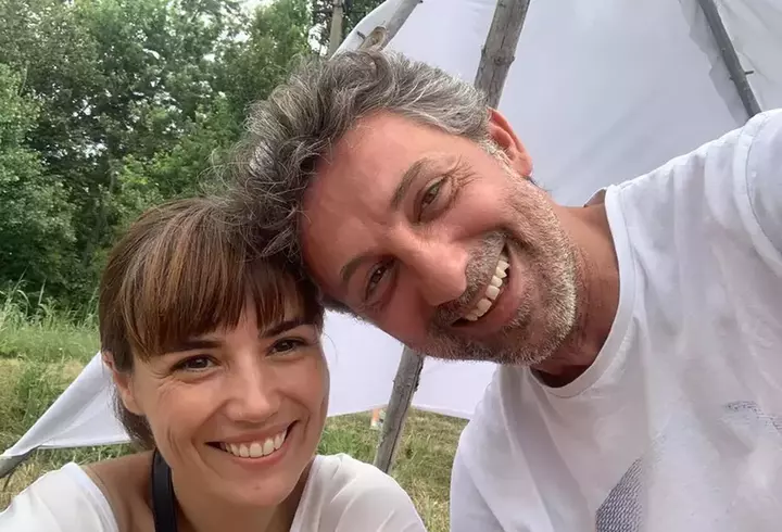 Analia Selis a spus adevăratul motiv pentru care s-a mutat în România, în urmă cu 23 de ani: "Adaptarea nu a fost grea, eram atât de îndrăgostită, încât totul era frumos și perfect"/ EXCLUSIV