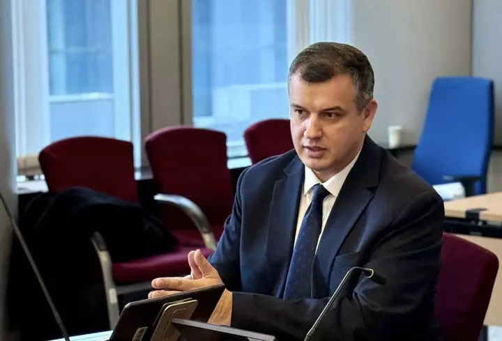 Cum arată și cu ce se ocupă Nana Falemi, la 17 ani după ce s-a retras din fotbal: "Eu am fost propriul meu model"