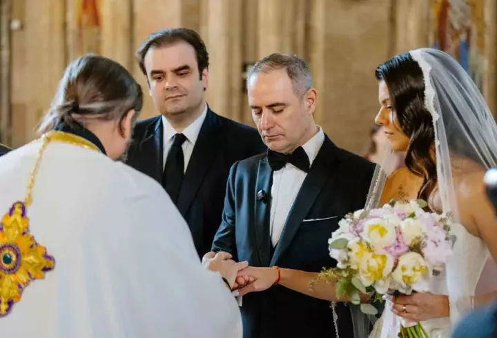Gina Pistol spune că ea e „partea jucăușă” din căsnicia cu Smiley. Cum se descrie în afara filmărilor: „Sunt și fata cu care poți să râzi și să bei o bere pe bordură!” / EXCLUSIV