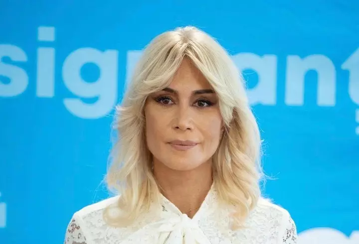 Gina Pistol spune că ea e „partea jucăușă” din căsnicia cu Smiley. Cum se descrie în afara filmărilor: „Sunt și fata cu care poți să râzi și să bei o bere pe bordură!” / EXCLUSIV