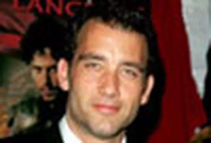 Irina Pacurariu - La business  class sau la bagaje?