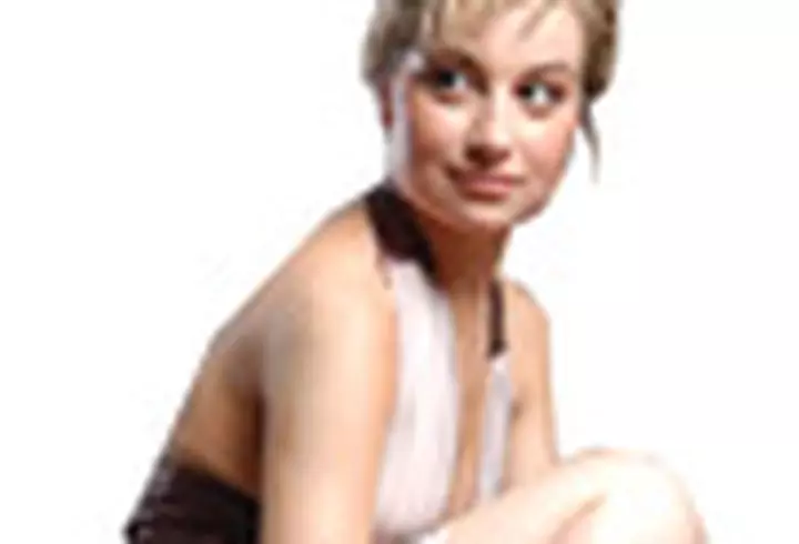 Smiley- Intre doua nu-l ploua