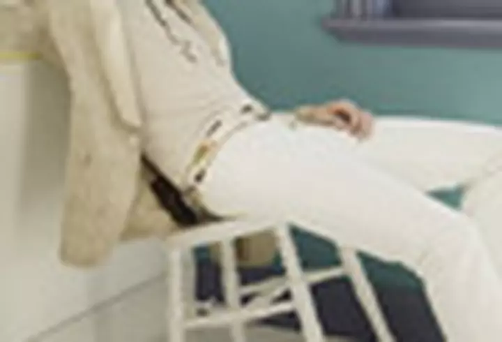 Smiley- Intre doua nu-l ploua