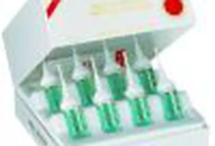 Monica Barladeanu a urmat cursuri de actorie la Hollywood