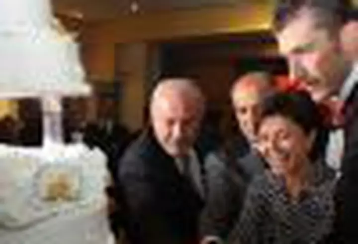 Monica Barladeanu a urmat cursuri de actorie la Hollywood