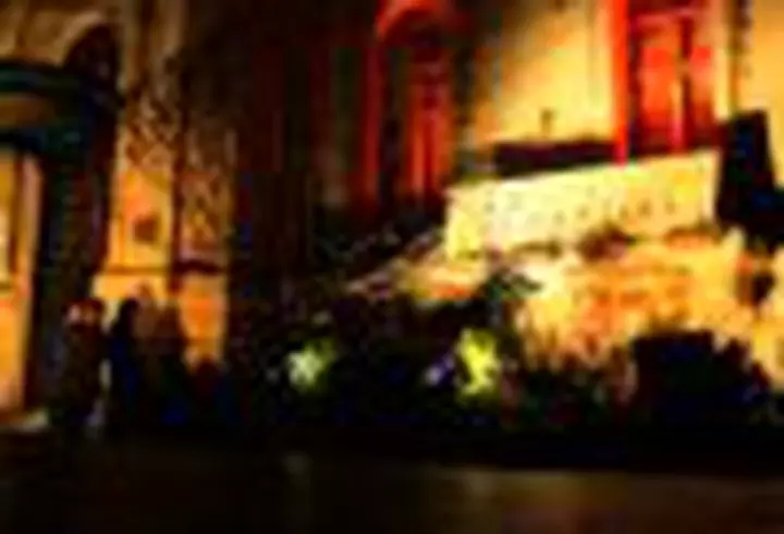 Monica Barladeanu a urmat cursuri de actorie la Hollywood