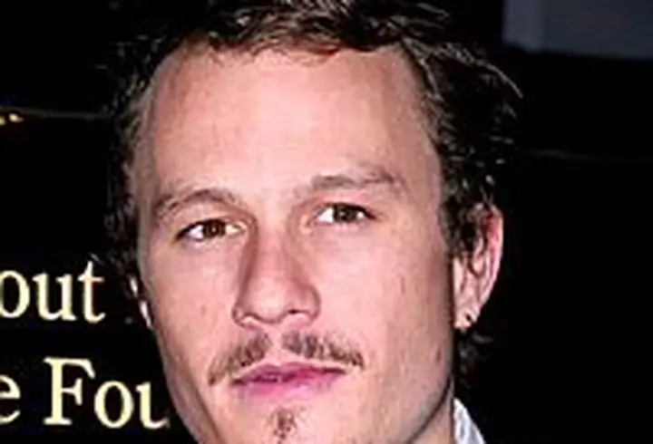 Kylie Minogue s-a impacat cu Olivier Martinez