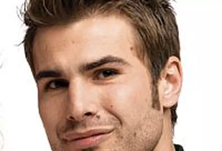 Cosmina Pasarin se dezbraca