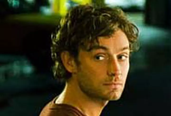 Cosmina Pasarin se dezbraca