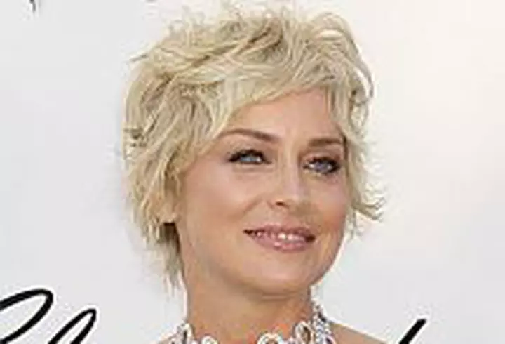 Corina are un nou videoclip - Video