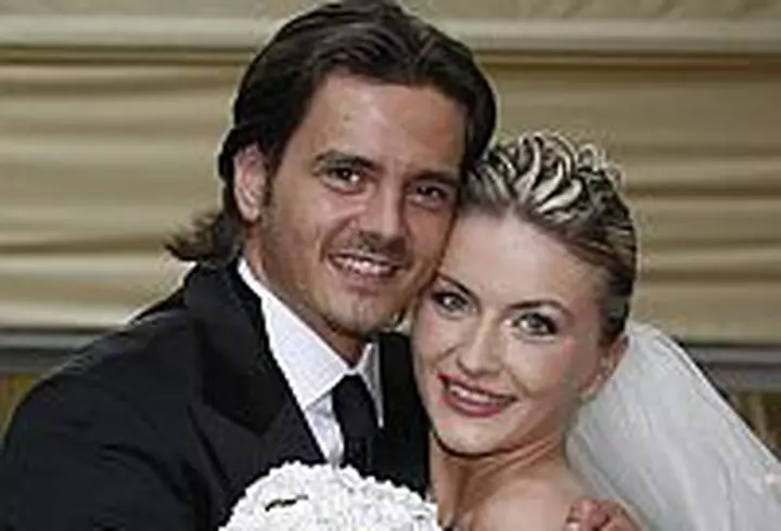 Amy Winehouse - Back to hospital - Video