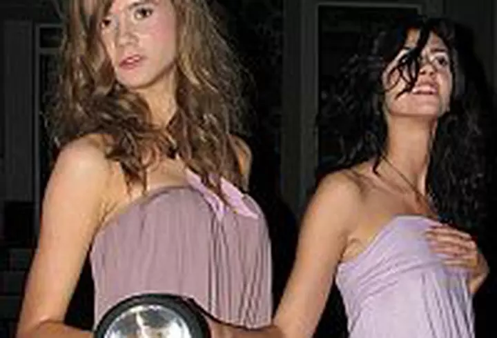 Amy Winehouse - Back to hospital - Video