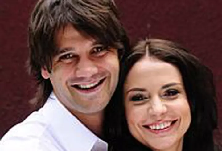 Kylie Minogue a fost decorata de Printul Charles