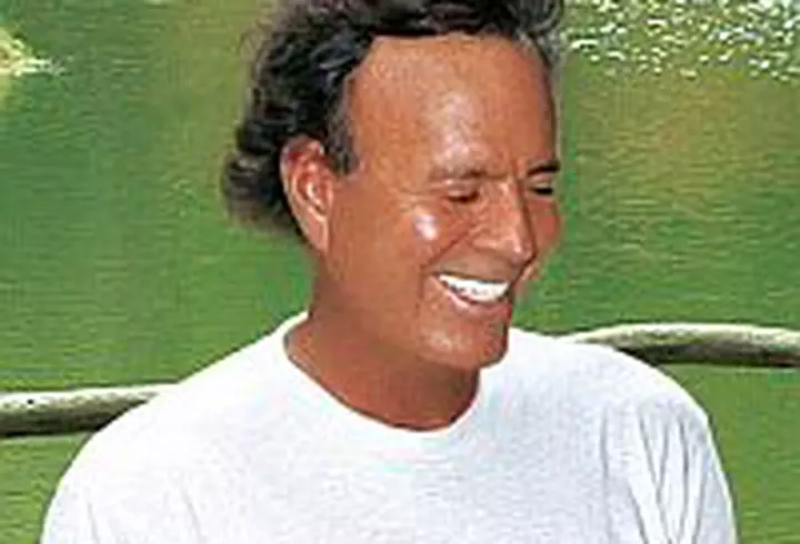 George Clooney recidiveaza - Video