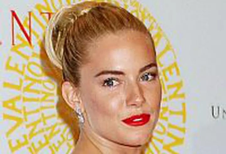 George Clooney recidiveaza - Video