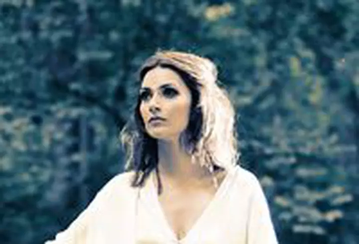 24 de intrebari - Oana Zavoranu