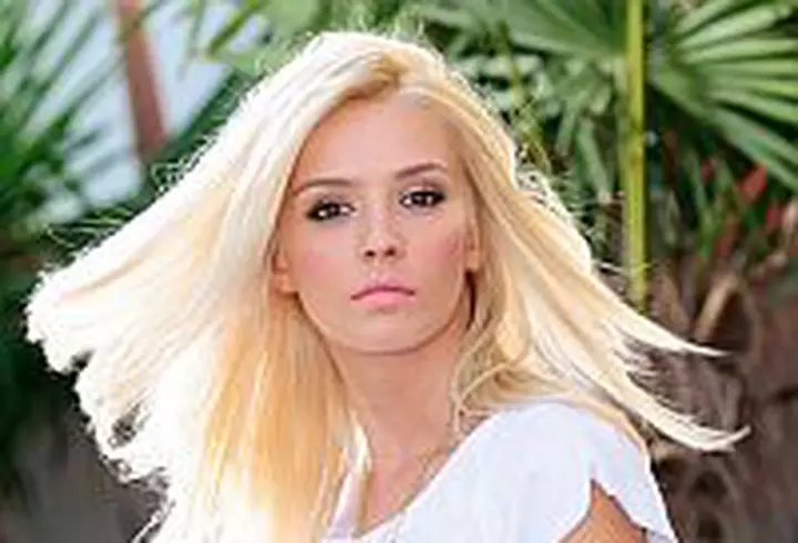 24 de intrebari - Oana Zavoranu