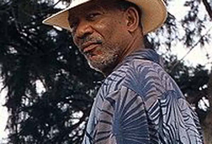 24 de intrebari - Oana Zavoranu