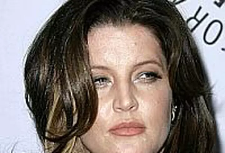 Familia Beckham se muta la Milano