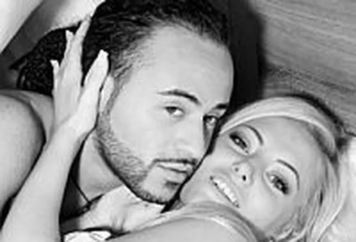 Mihaela Radulescu debuteaza in teatru