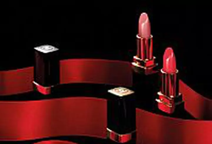 Parfumurile Bio Acorelle, in premiera, in Romania