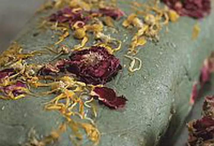 Parfumurile Bio Acorelle, in premiera, in Romania