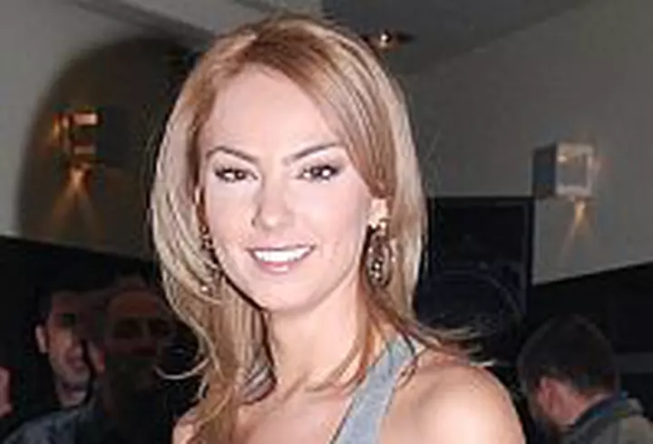 Gianina Corondan este atenta la lectii