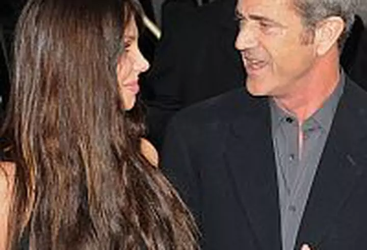 Harrison Ford si Calista Flockhart adopta o fetita