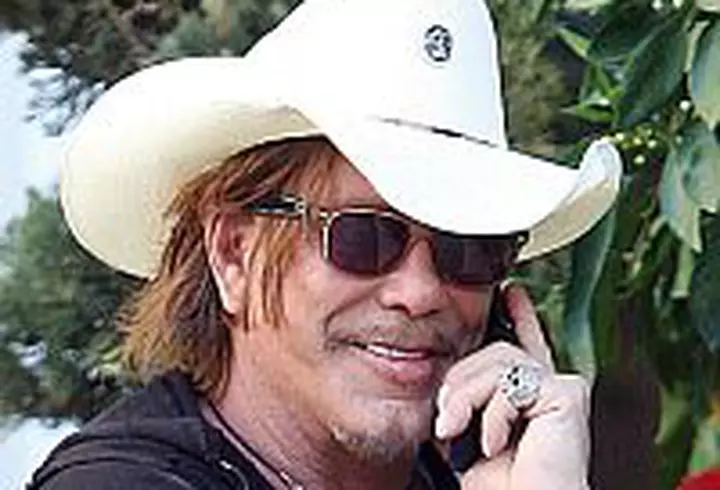 Vlad Craioveanu - Dincolo de vocea sexy