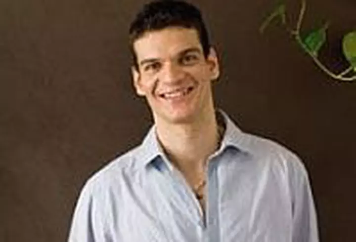 Virgil Iantu munceste si pe ploaie