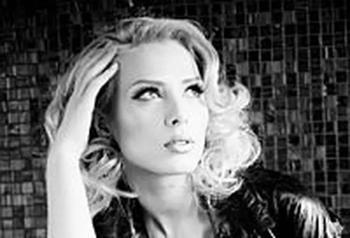 Higher Ground, o expozitie Cornel Lazia