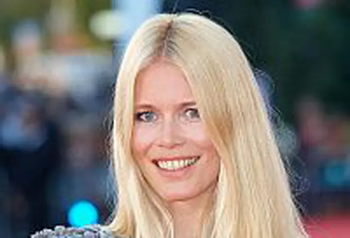 Amfitrion - Gabi Szabo