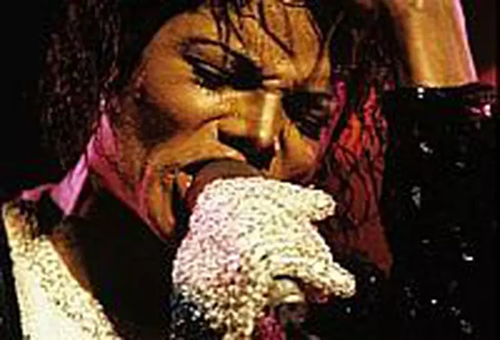 Amfitrion - Gabi Szabo