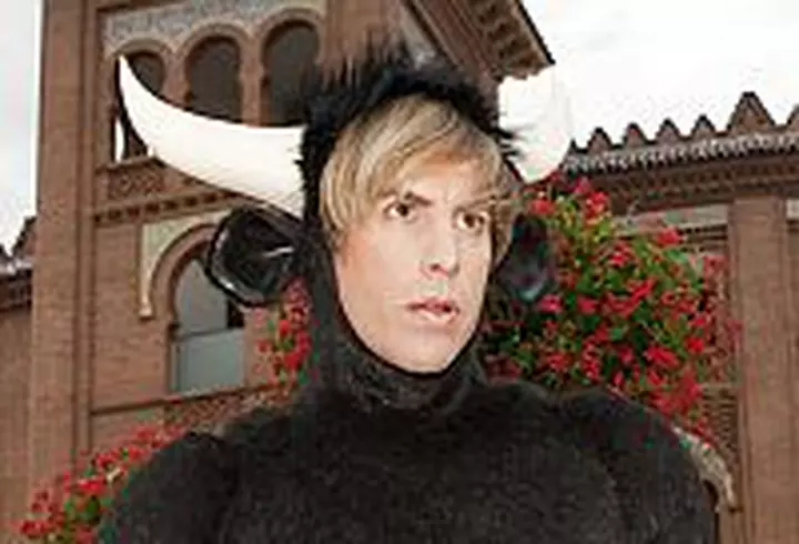 Amfitrion - Gabi Szabo