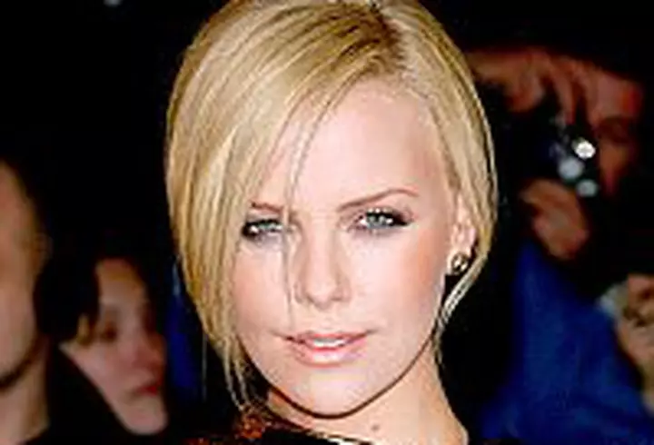 Naomi Campbell - Pantera neagra a lovit din nou