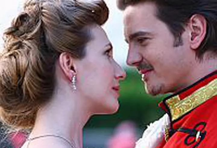 Horia Brenciu isi sarbatoreste ziua pe Facebook