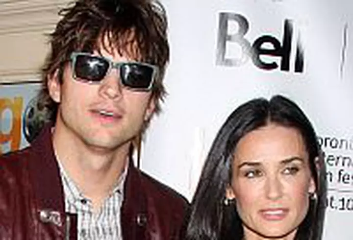 Sarah Michelle Gellar a nascut o fetita