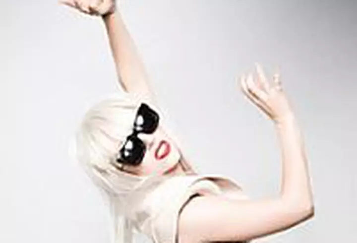 Viva! 10 ani - Fotografii care au facut istorie - 2004