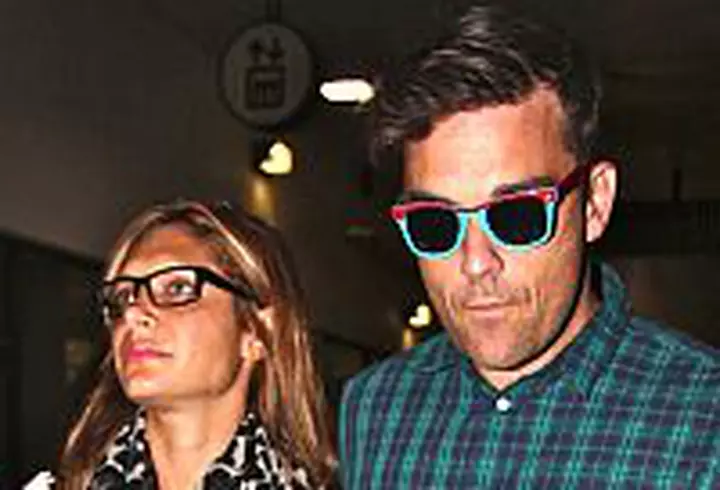 Andreea Raicu se relaxeaza in Thailanda