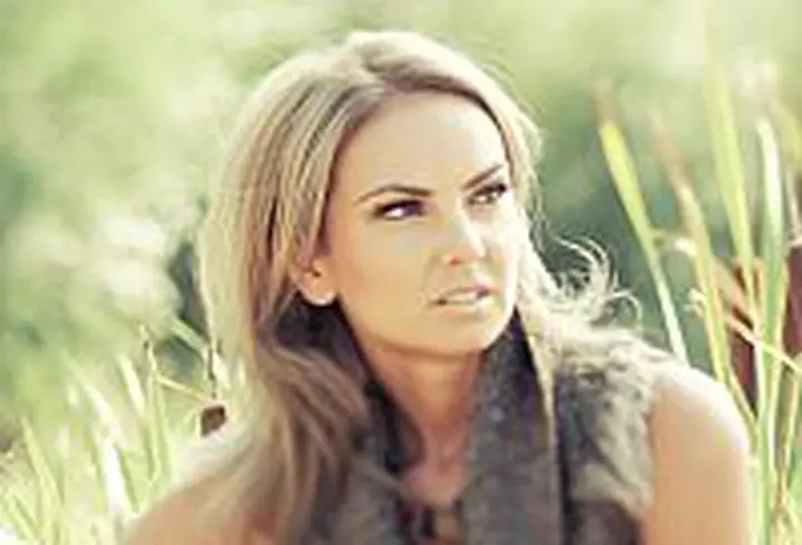 Amfitrion Corina Vladescu