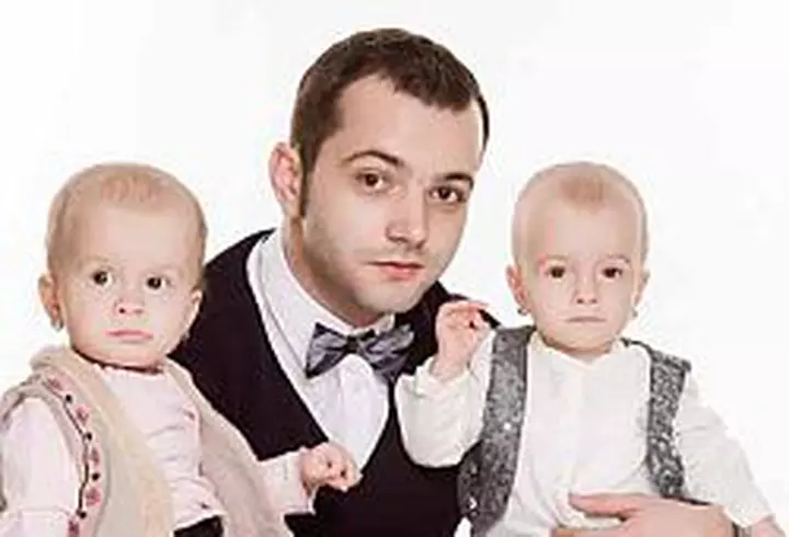 Mihai Dobrovolschi - La casa de vacanta de la Ciolpani