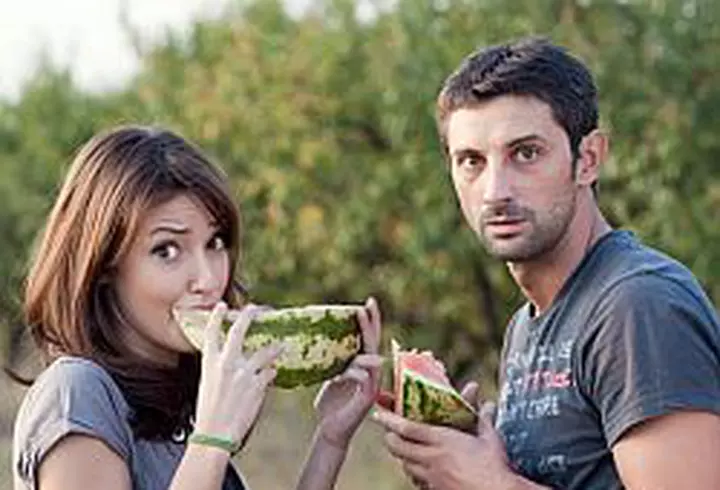 Viva! 10 ani - Fotografii care au facut istorie - Anul 2000 - Andreea Esca si Alexia