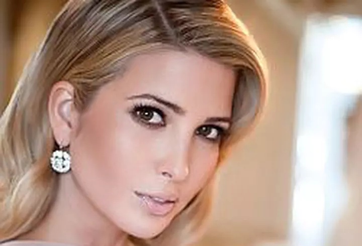 Viva! 10 ani - Fotografii care au facut istorie - Anul 2000 - Andreea Esca si Alexia