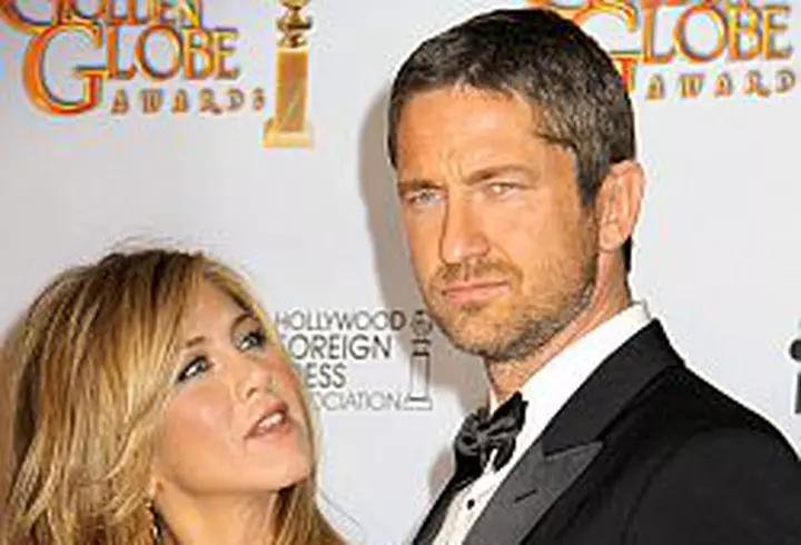 Puya intra in topuri si cu single-ul ”VIP”