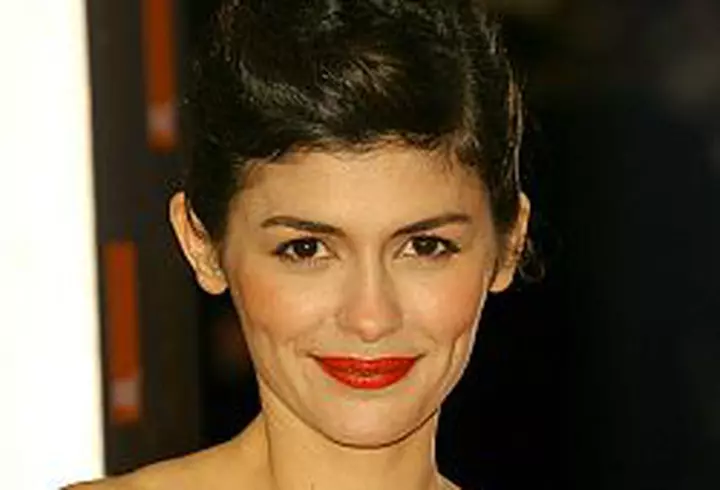 Cosmina Pasarin are intalnire pe 2