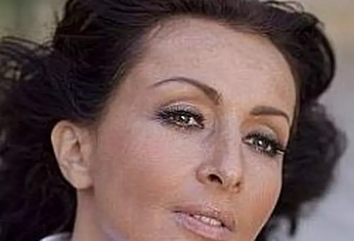 Cosmina Pasarin are intalnire pe 2